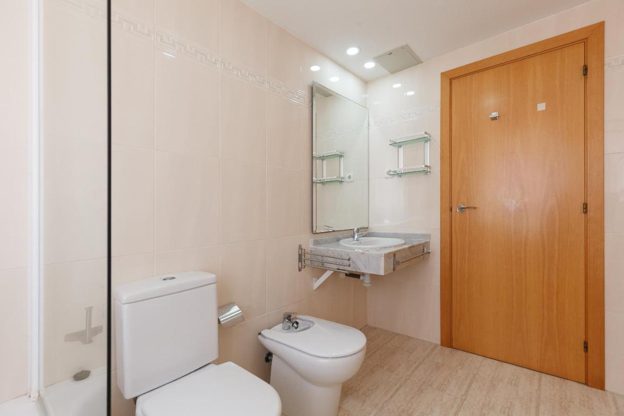 Uhc Arinsal Family Complex Leilighet Salou Eksteriør bilde